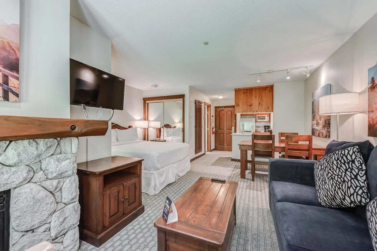 Blackcomb Springs Suites By Clique Whistler 4*,